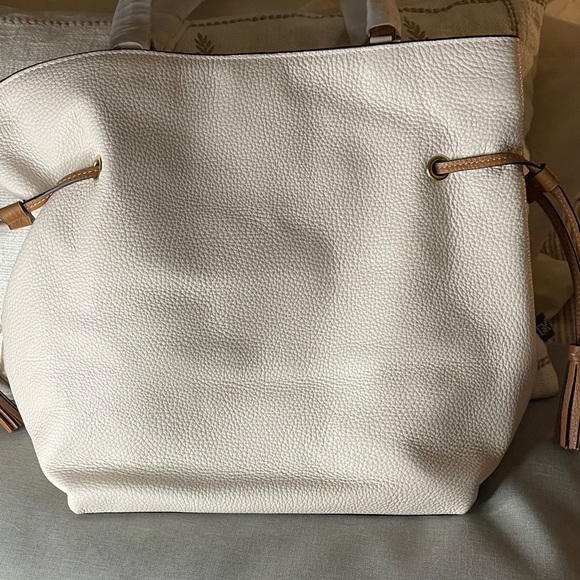 Coach Cream Embossed StageCoach Rare Bucket Coach Bag with Double Tassel Cinch - Picture 6 of 8